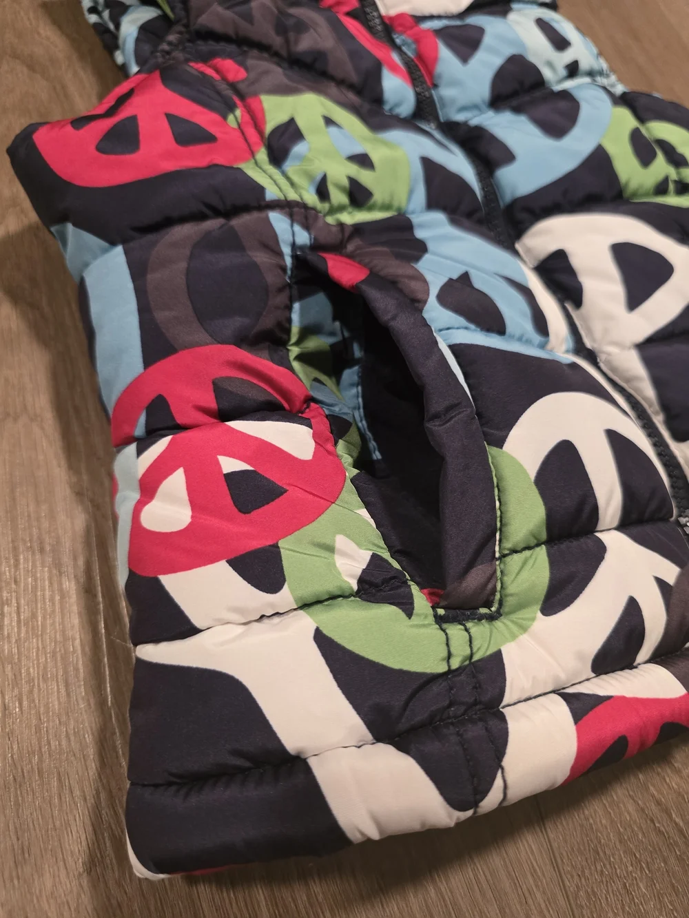 Old Navy Girls Peace Sign Puffer Vest Black Multicolor Pink Fleece Lined XS 5